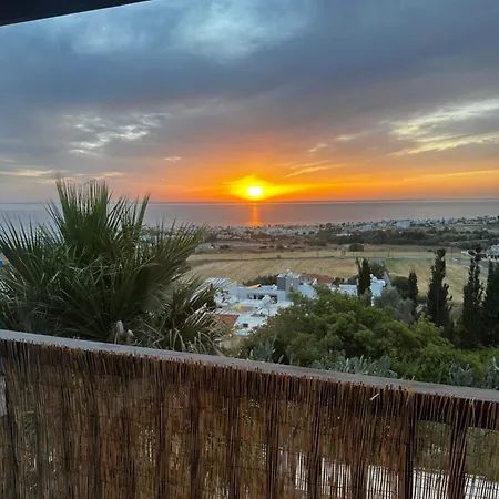 Two Bedroom Sea View Townhouse-villa Libellula Vakantiehuis Klorakas