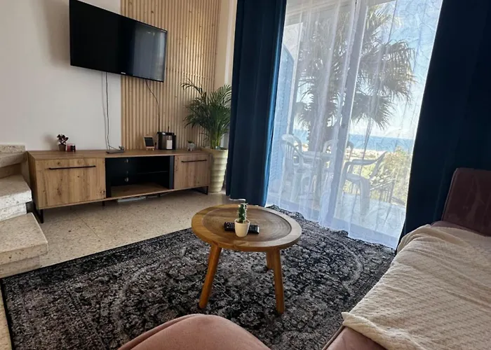 Two Bedroom Sea View Townhouse-villa Libellula Feriehus Klorakas