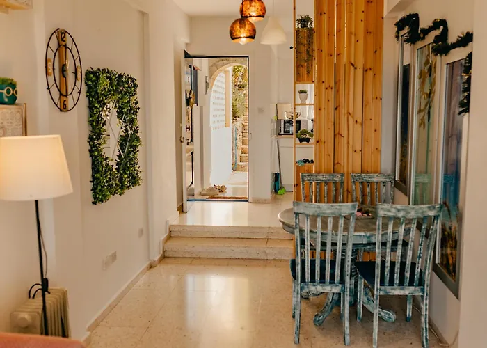 Two Bedroom Sea View Townhouse-villa Libellula Feriehus *